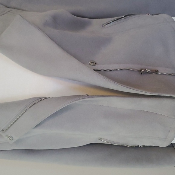 jacket - Picture 2 of 2